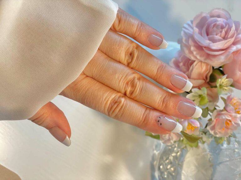 PARIS FRENCH transparent Nagelfolie2