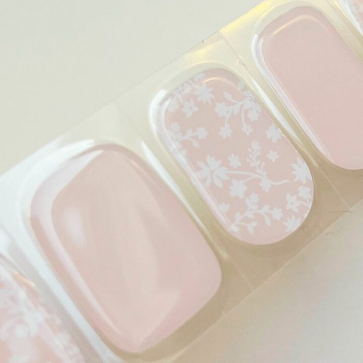 bride-nailart-uv-nagelfolien-manifix-blumenmuster (1)