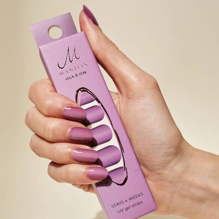 lila-ombre-naegel-uv-nagelfolien-kush-manifix